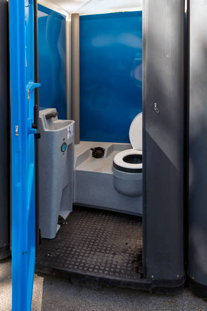 Portable Toilet Options We Offer in Warm Springs, CA